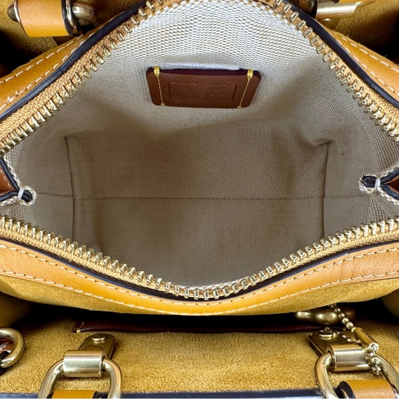 Coach 1941 Rogue 17 In Signature Textile Jacquard With Duck Motif - Picture 6 of 12